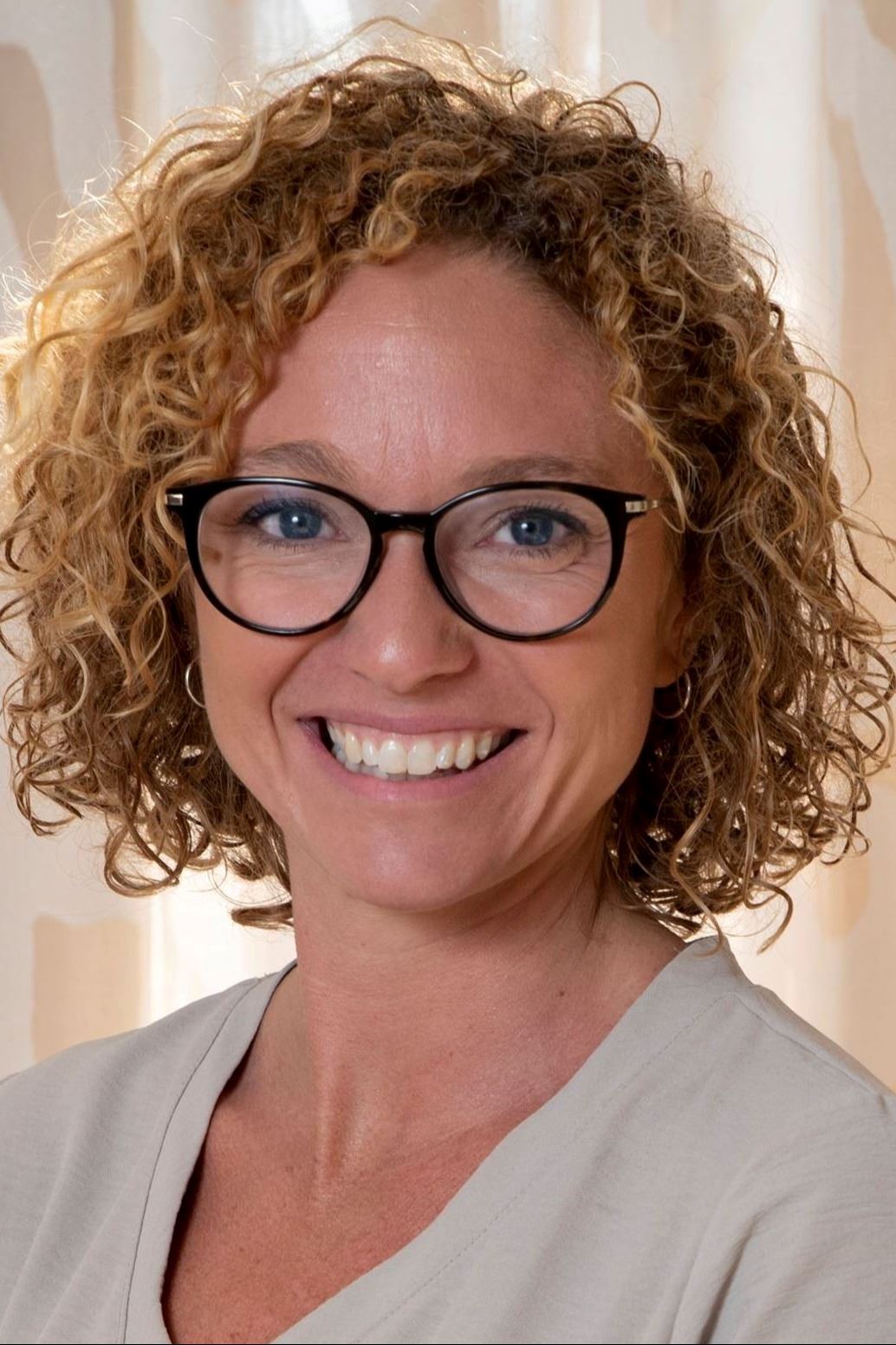 Natalie DeWitt Headshot 2022