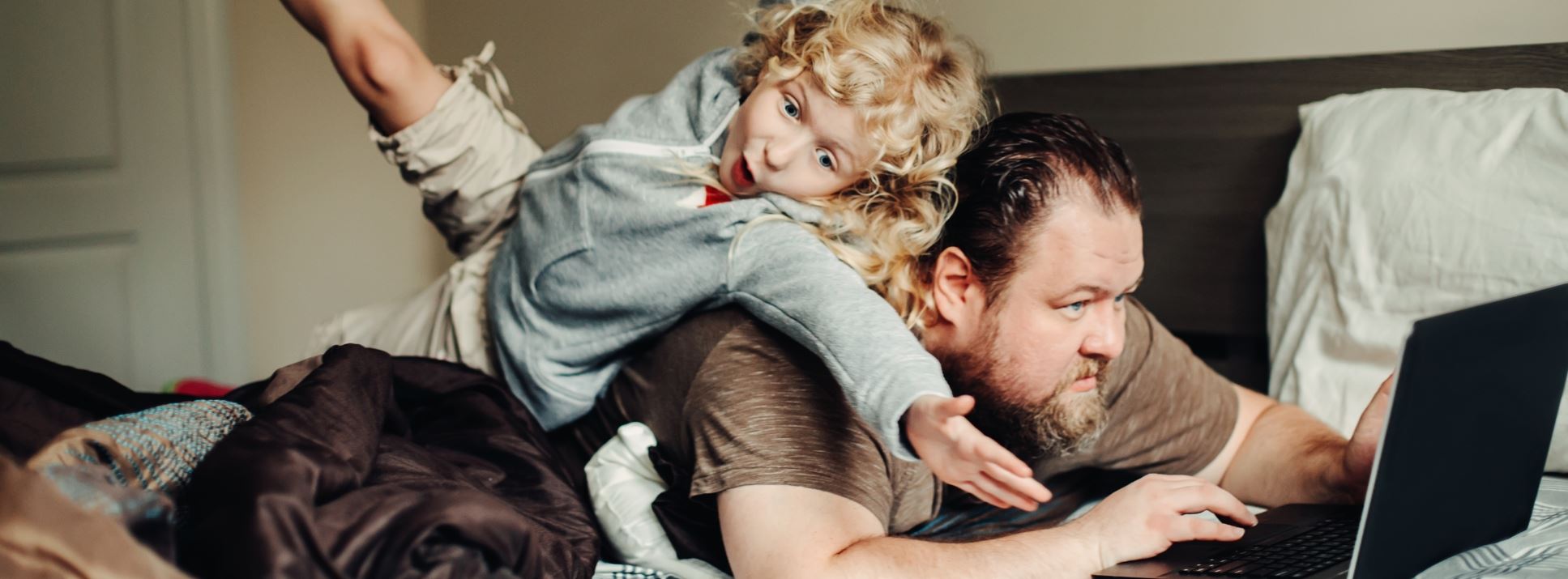 Slideshow Dad trying to work